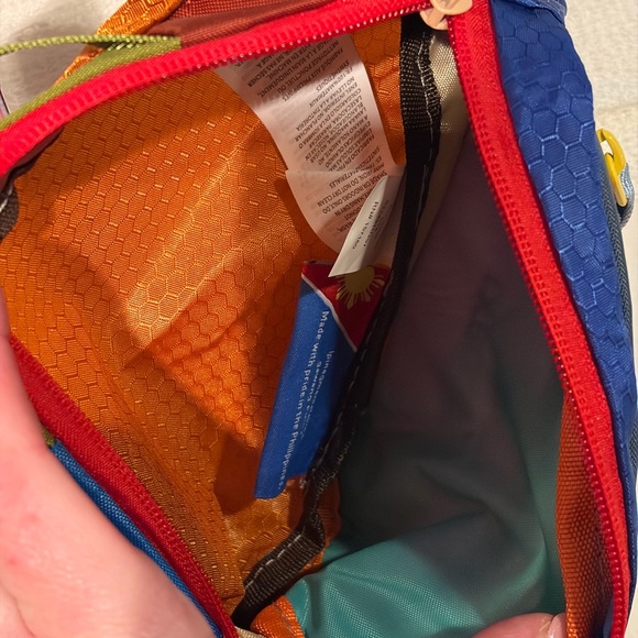 Cotopaxi Kapai 1.5L Del Día Hip Pack / Fanny Pack Multicolor – One of a Kind - Picture 5 of 5